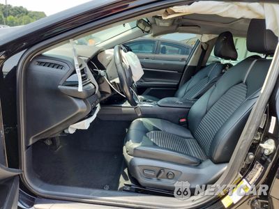 Zdjęcie 7 z 16 samochodu: 2020 TOYOTA CAMRY SE VIN:4T1G11AK8LU508159 - miniatura