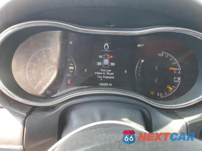 Zdjęcie 9 z 14 samochodu: 2015 JEEP GRAND CHEROKEE LIMITED VIN:1C4RJFBG2FC838815 - miniatura