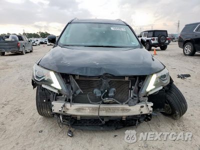 Piąte zdjęcie samochodu w środku: 2018 NISSAN PATHFINDER S VIN:5N1DR2MN1JC651755 - miniatura