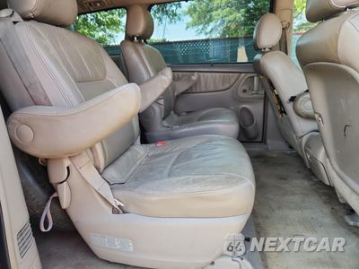 Zdjęcie 11 z 15 samochodu: 2006 TOYOTA SIENNA XLE VIN:5TDBA22C16S066202 - miniatura