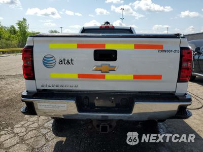 Zdjęcie 6 z 12 samochodu: 2015 CHEVROLET SILVERADO K2500 HEAVY DUTY VIN:1GC0KUEG8FZ546332 - miniatura