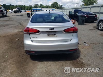 Zdjęcie 6 z 14 samochodu: 2018 KIA FORTE LX VIN:3KPFK4A78JE225590 - miniatura