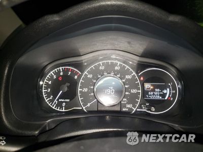 Zdjęcie 9 z 12 samochodu: 2015 NISSAN VERSA NOTE S VIN:3N1CE2CP0FL352335 - miniatura