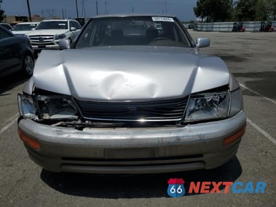 Piąte zdjęcie samochodu w środku: 1997 LEXUS LS 400 VIN:JT8BH28F9V0077106 - miniatura