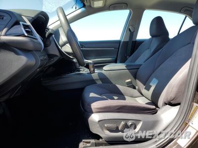 Zdjęcie 7 z 15 samochodu: 2018 TOYOTA CAMRY LE VIN:4T1B31HK5JU001047 - miniatura
