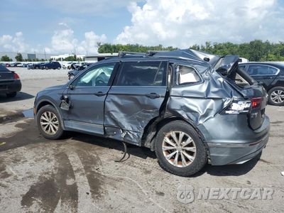 Drugie zdjęcie samochodu z przodu: 2018 VOLKSWAGEN TIGUAN SE VIN:3VV3B7AXXJM213579 - miniatura