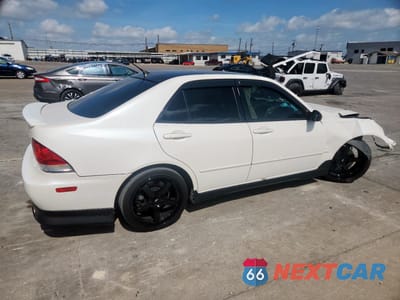 Trzecie zdjęcie samochodu z tyłu: 2001 LEXUS IS 300 VIN:JTHBD182910021700 - miniatura