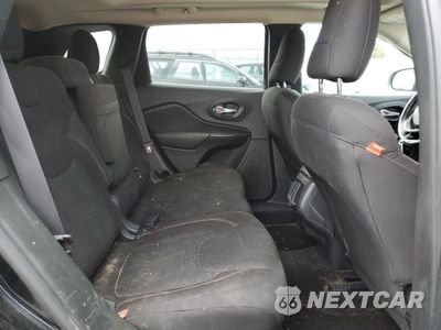 Zdjęcie 11 z 17 samochodu: 2017 JEEP CHEROKEE LATITUDE VIN:1C4PJMCBXHW513572 - miniatura