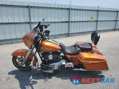 Trzecie zdjęcie samochodu z tyłu: 2014 HARLEY-DAVIDSON FLHX STREET GLIDE VIN:1HD1KBM18EB673013 - miniatura