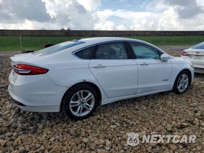 Trzecie zdjęcie samochodu z tyłu: 2018 FORD FUSION SE HYBRID VIN:3FA6P0LU3JR118636 - miniatura