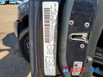 Zdjęcie 13 z 13 samochodu: 2014 RAM 3500 SLT VIN:3C63RRHL7EG146380 - miniatura