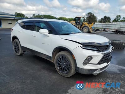 Czwarte zdjęcie samochodu z boku: 2024 CHEVROLET BLAZER 2LT VIN:3GNKBHR47RS184826 - miniatura