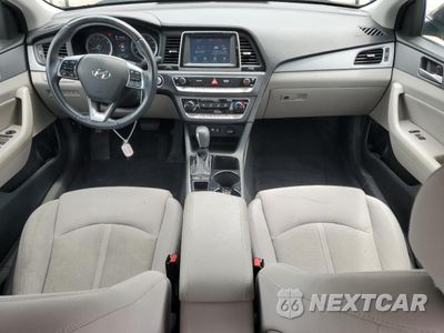 Zdjęcie 8 z 13 samochodu: 2018 HYUNDAI SONATA SPORT VIN:5NPE34AF2JH608159 - miniatura