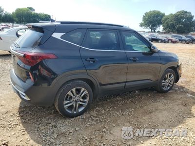 Trzecie zdjęcie samochodu z tyłu: 2021 KIA SELTOS S VIN:KNDEU2AAXM7110869 - miniatura