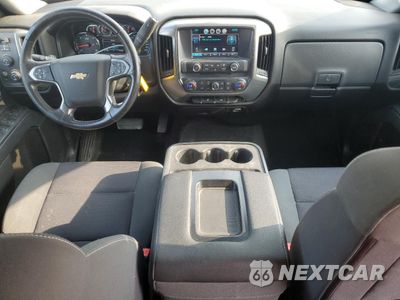 Trzecie zdjęcie samochodu z tyłu: 2016 CHEVROLET SILVERADO K1500 LT VIN:1GCVKREC4GZ332245 - miniatura