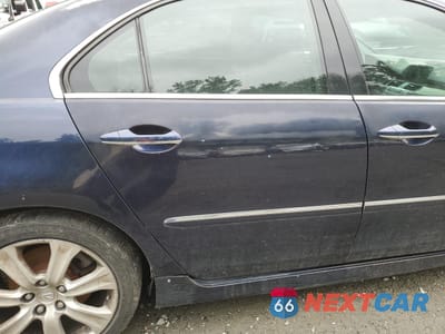 Zdjęcie 10 z 12 samochodu: 2005 ACURA RL VIN:JH4KB16515C014781 - miniatura