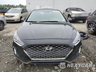 Piąte zdjęcie samochodu w środku: 2018 HYUNDAI SONATA SPORT VIN:5NPE34AFXJH725844 - miniatura