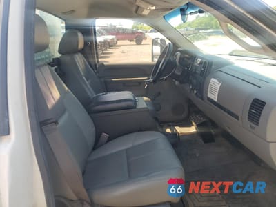 Zdjęcie 10 z 12 samochodu: 2013 CHEVROLET SILVERADO C3500 VIN:1GB3CZCG9DF151153 - miniatura