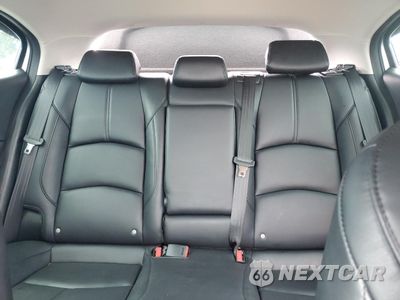 Zdjęcie 10 z 15 samochodu: 2018 MAZDA 3 TOURING VIN:3MZBN1L38JM199204 - miniatura