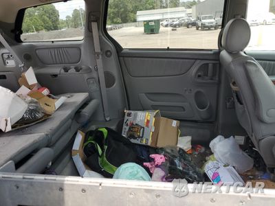 Zdjęcie 11 z 14 samochodu: 2008 TOYOTA SIENNA XLE VIN:5TDZK22C08S115209 - miniatura