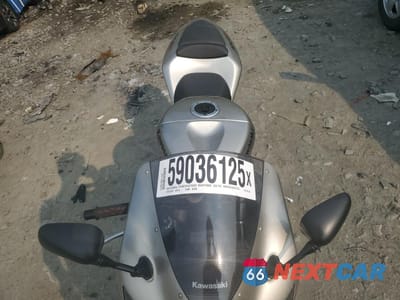 Piąte zdjęcie samochodu w środku: 2006 KAWASAKI ZX636 C1 VIN:JKBZXJD186A001434 - miniatura