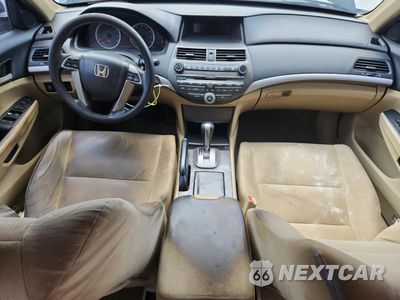 Zdjęcie 8 z 12 samochodu: 2012 HONDA ACCORD LXP VIN:1HGCP2F47CA098491 - miniatura