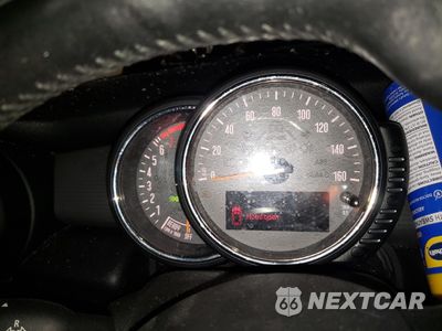 Zdjęcie 9 z 12 samochodu: 2016 MINI COOPER VIN:WMWXU1C56G2D57570 - miniatura