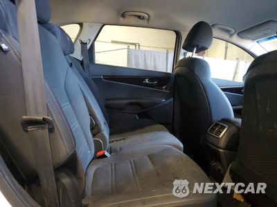 Zdjęcie 11 z 15 samochodu: 2019 KIA SORENTO LX VIN:5XYPGDA59KG486963 - miniatura