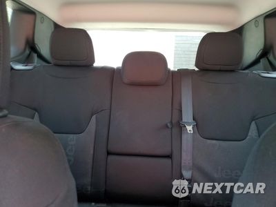 Zdjęcie 10 z 15 samochodu: 2015 JEEP RENEGADE LATITUDE VIN:ZACCJABT7FPB89885 - miniatura