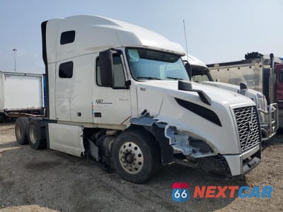 2021 VOLVO VN VNL 4V4NC9EHXMN269071 - główne zdjęcie licytacji z USA - miniatura