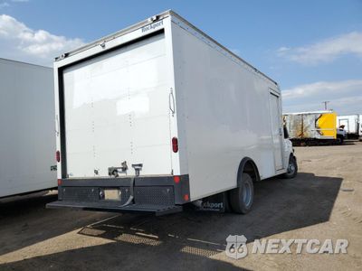 Trzecie zdjęcie samochodu z tyłu: 2022 CHEVROLET EXPRESS G3500 VIN:1HA3GTC73NN006688 - miniatura