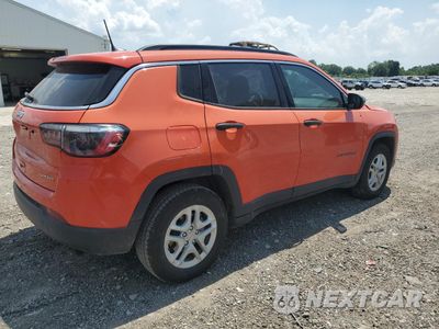 Trzecie zdjęcie samochodu z tyłu: 2019 JEEP COMPASS SPORT VIN:3C4NJCAB5KT676552 - miniatura
