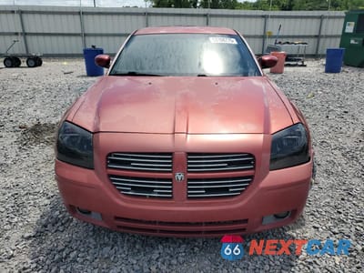 Piąte zdjęcie samochodu w środku: 2005 DODGE MAGNUM R/T VIN:2D4GV58235H649039 - miniatura