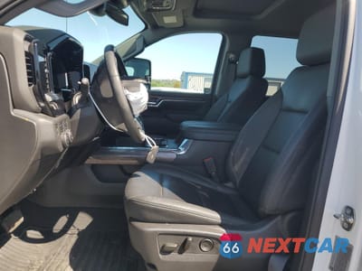 Zdjęcie 7 z 13 samochodu: 2024 CHEVROLET SILVERADO K3500 LTZ VIN:1GC4YUEY8RF282267 - miniatura