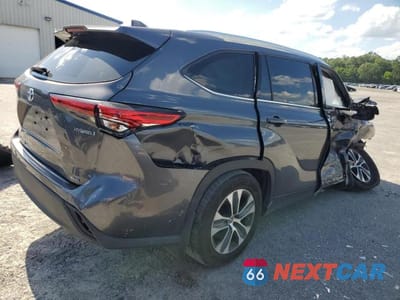 Trzecie zdjęcie samochodu z tyłu: 2020 TOYOTA HIGHLANDER HYBRID XLE VIN:5TDGBRCH1LS505786 - miniatura