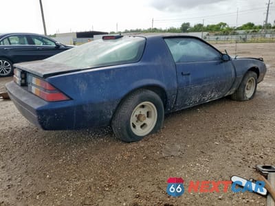 Trzecie zdjęcie samochodu z tyłu: 1987 CHEVROLET CAMARO VIN:1G1FP21H6HN165757 - miniatura