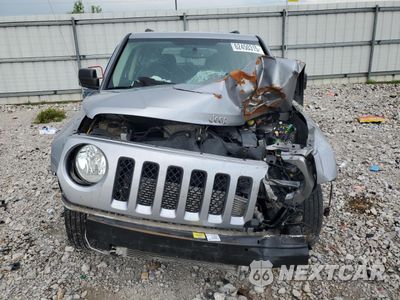 Piąte zdjęcie samochodu w środku: 2016 JEEP PATRIOT SPORT VIN:1C4NJPBAXGD669512 - miniatura