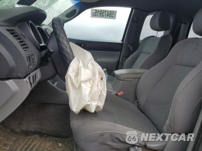 Zdjęcie 7 z 12 samochodu: 2006 TOYOTA TACOMA ACCESS CAB VIN:5TEUU42N56Z205909 - miniatura