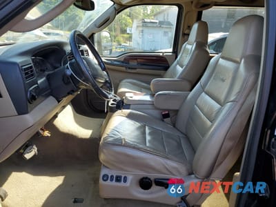 Zdjęcie 7 z 13 samochodu: 2005 FORD EXCURSION LIMITED VIN:1FMNU43S95EC42385 - miniatura