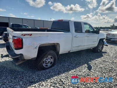 Trzecie zdjęcie samochodu z tyłu: 2019 CHEVROLET SILVERADO K2500 HEAVY DUTY VIN:2GC2KREG3K1152214 - miniatura