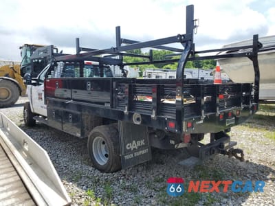 Drugie zdjęcie samochodu z przodu: 2023 FORD F350 SUPER DUTY VIN:1FDRF3HN9PDA18311 - miniatura