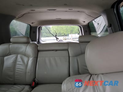 Zdjęcie 10 z 16 samochodu: 2002 CHEVROLET SUBURBAN K2500 VIN:3GNGK26GX2G132763 - miniatura