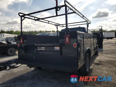Czwarte zdjęcie samochodu z boku: 2023 FORD F450 SUPER DUTY VIN:1FD0W4HT0PEC53705 - miniatura