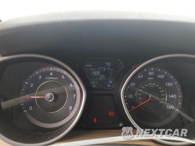 Zdjęcie 9 z 12 samochodu: 2013 HYUNDAI ELANTRA GLS VIN:KMHDH4AE3DU488284 - miniatura