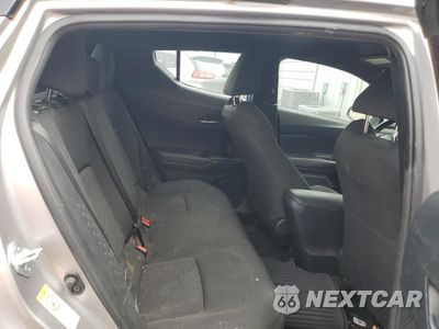 Zdjęcie 10 z 13 samochodu: 2018 TOYOTA C-HR XLE VIN:NMTKHMBXXJR015816 - miniatura