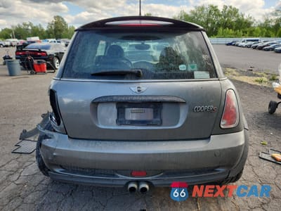 Zdjęcie 6 z 14 samochodu: 2005 MINI COOPER S VIN:WMWRE33535TD99137 - miniatura