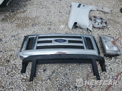 Zdjęcie 12 z 13 samochodu: 2019 FORD ECONOLINE E350 SUPER DUTY CUTAWAY VAN VIN:1FDWE3F65KDC01599 - miniatura