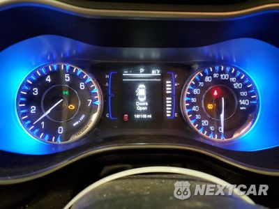 Zdjęcie 9 z 14 samochodu: 2015 CHRYSLER 200 LIMITED VIN:1C3CCCAB0FN573423 - miniatura