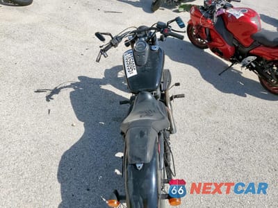Zdjęcie 6 z 9 samochodu: 2019 HONDA VT750 C2B VIN:JH2RC5376KK900405 - miniatura