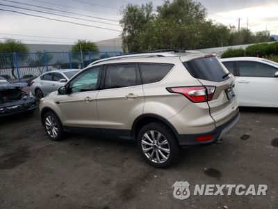 Drugie zdjęcie samochodu z przodu: 2018 FORD ESCAPE TITANIUM VIN:1FMCU9J91JUB44813 - miniatura